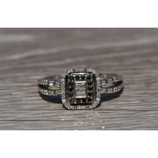 Metal The San Fernando: Black and White Diamond Halo Ring For Sale - Image 7 of 10
