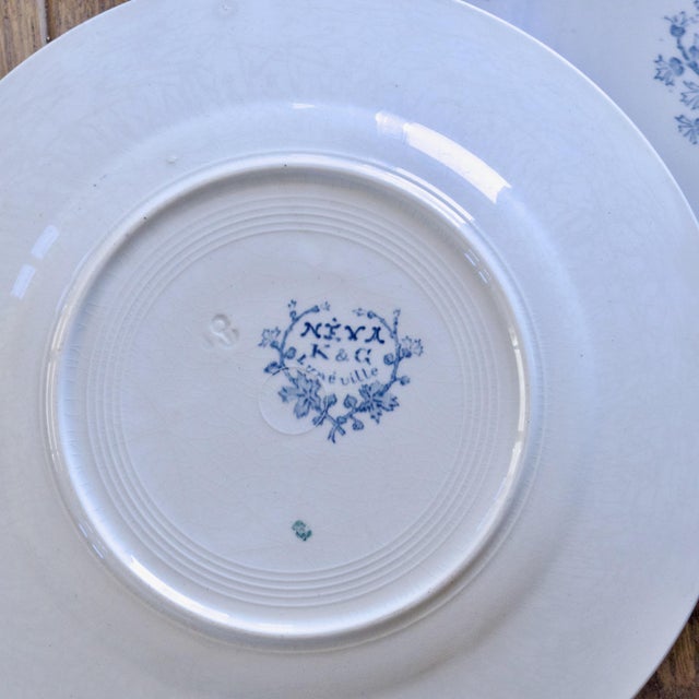 Ceramic French Neva Collection Plates in Ironstone from Keller & Guérin Lunéville, 19th Century, Set of 7 For Sale - Image 7 of 9