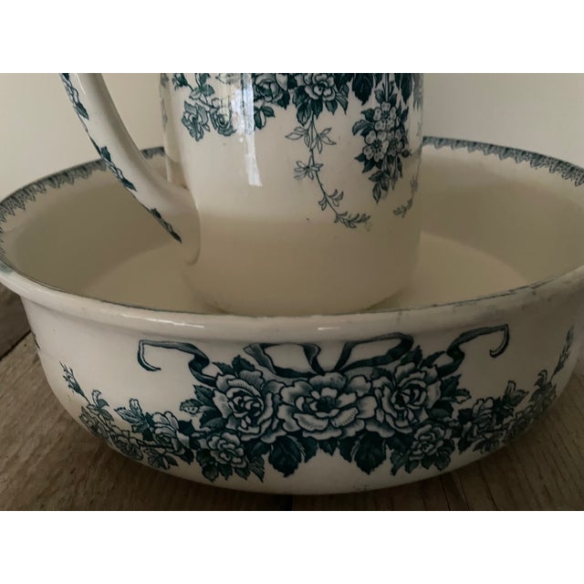 Antique Bathroom Set from Sarreguemines, 1890s, Set of 4, in Good conditions. Designed 1890 to 1919