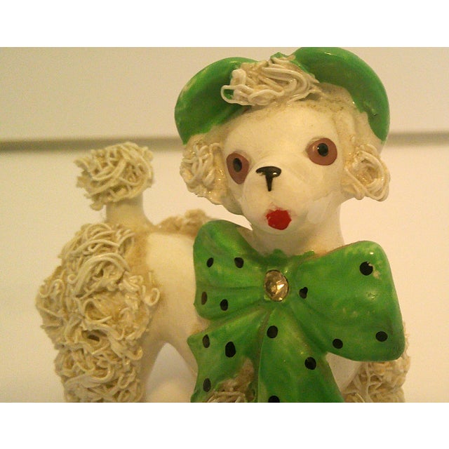 50s Porcelain Spaghetti Noodle Poodle Figurine Green Hat & Bow VTG Mid Century Modern For Sale - Image 4 of 7