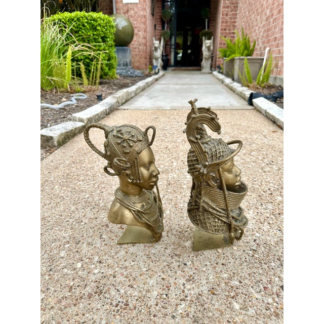 Metal 1914 Benin Oba and His Queen Cast Bronzes, Nigeria West Africa Bust Pair For Sale - Image 7 of 11