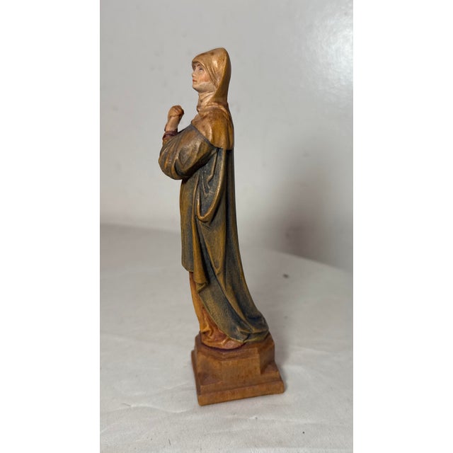 Wood Vintage Italian Wood Hand Carved Religious Madonna Nurnberg Statue Sculpture For Sale - Image 7 of 9