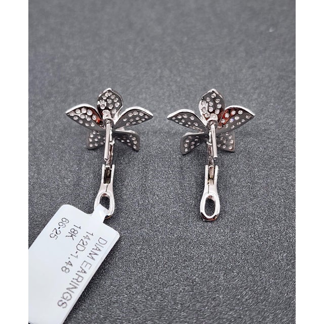 1.48 Ct Flowered Diamond Earrings - 2 Pieces For Sale In Chicago - Image 6 of 9