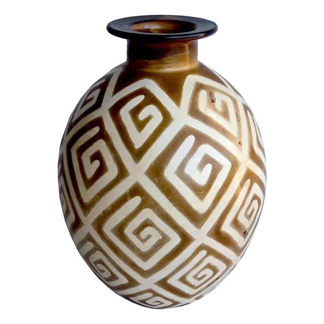 Vintage Peruvian Chulucanas Ceramic Vase by Luis Salas, Signed For Sale