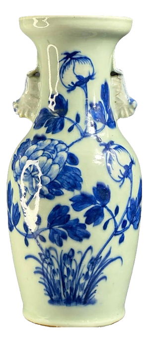 Chinese Fô Dogs Vase with Collar and Peonies Decor, 19th Century