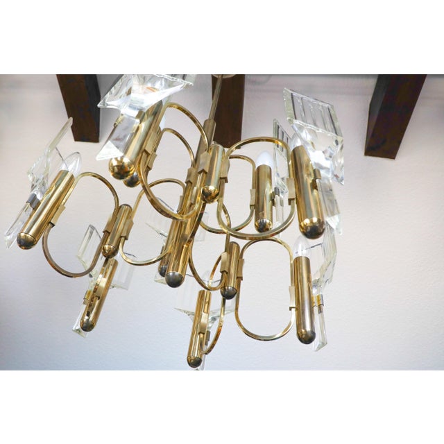 Gaetano Sciolari Vintage Brass and Crystal 9-Light Chandelier by Gaetano Sciolari for Sciolari, 1970s For Sale - Image 4 of 18
