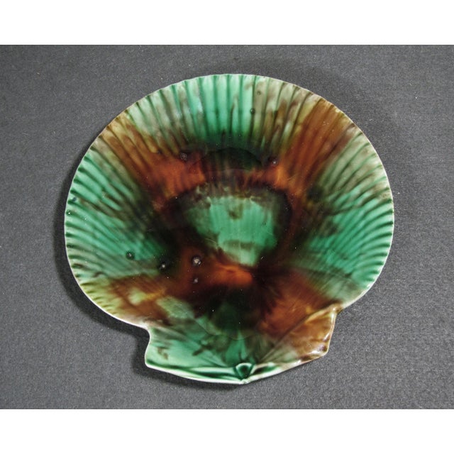 Late 19th Century Antique C1870 Szy Wedgwood Majolica Scallop Shell Plate (Plate #1) For Sale - Image 5 of 9