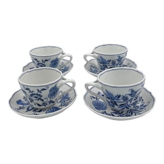 1950's Danube Blue Onion Blue & White 8pc Cup & Saucer Set Ribbon Hallmark For Sale
