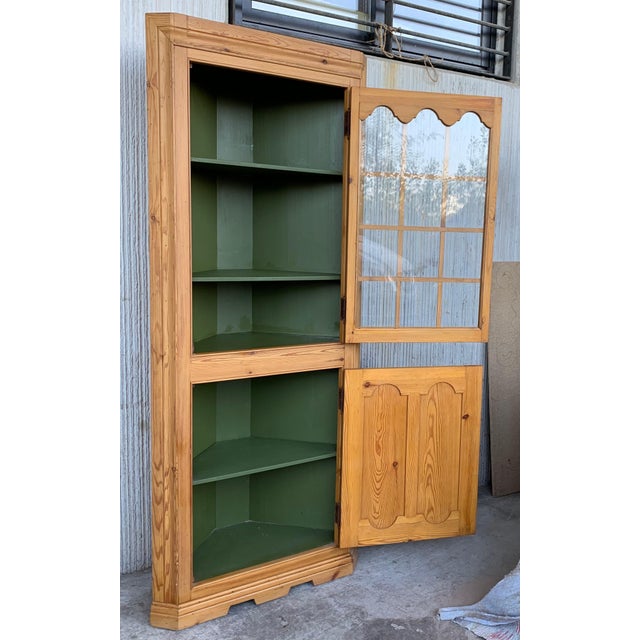 20th Century Spanish Country Corner Pine Vitrine with Glass Paneled Door For Sale - Image 11 of 18