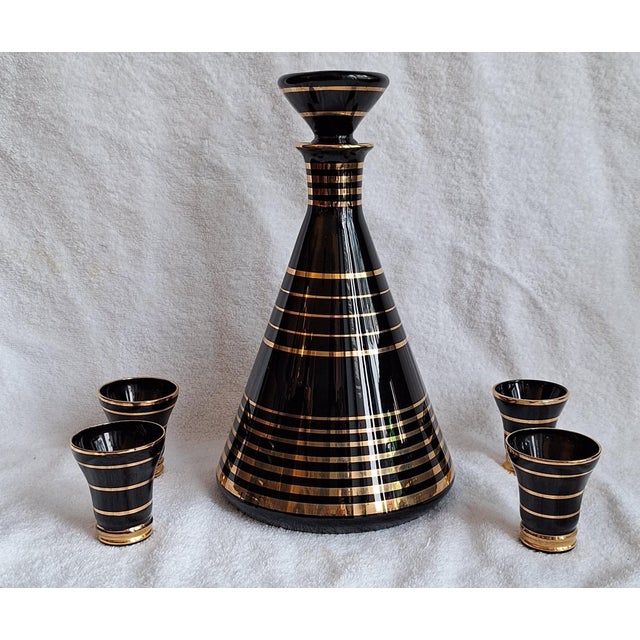 1930s Belgian Art Deco Liqueur Decanter with Glasses, 1930s, Set of 5 For Sale - Image 5 of 5