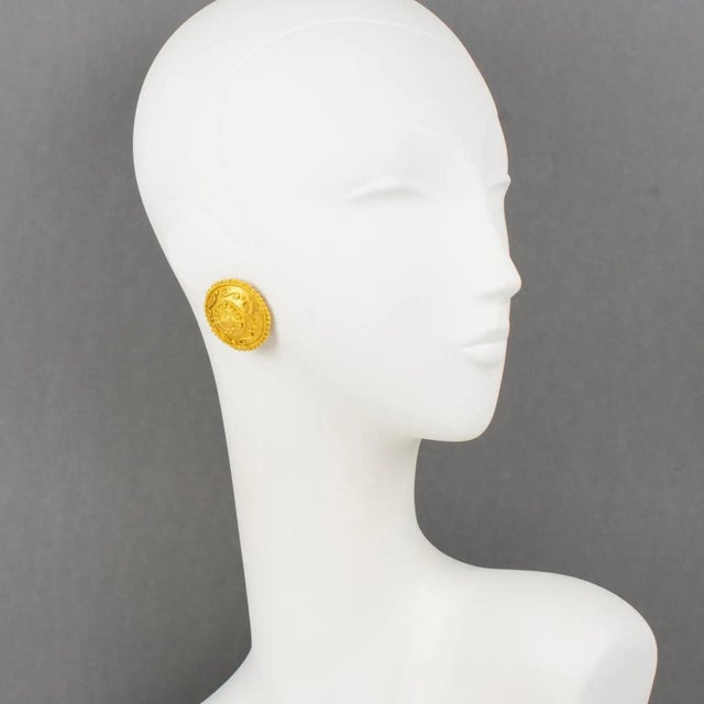 Ungaro Paris Ornate Gilt Metal Clip Earrings For Sale - Image 9 of 9