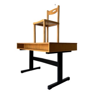 1980s Italian Mid-Century Modern Floating Desk With Matching Chair For Sale