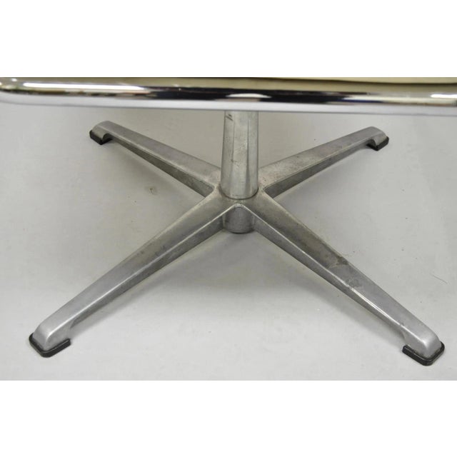 White Vintage Directional Mid Century Modern Tubular Aluminum Base Swivel Ottoman For Sale - Image 8 of 12