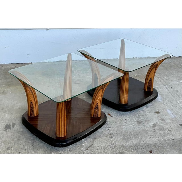 This iconic pair of side tables from Henredon’s coveted “Scene Two” collection represents the pinnacle of 1970s modernist...