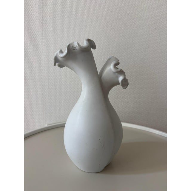 Våga Vase and Cups in White Stoneware by Wilhelm Kåge for Gustavsberg, 1949, Set of 6 For Sale - Image 10 of 12