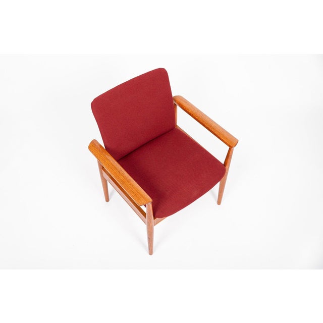 Danish Modern Red Diplomat Chairs by Finn Juhl for France & Daverkosen For Sale - Image 9 of 12