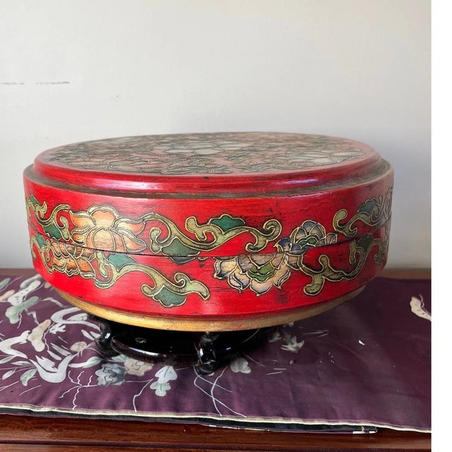 Chinese Antique Style Chinese Cinnabar Red Lacquer Lotus Flower Round Box 14x5" For Sale - Image 3 of 8