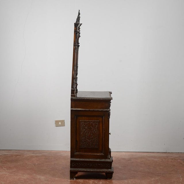 Carved Walnut Bedside Table with Foldaway Kneeler from Giuseppe Sellerio Milano, Late 19th Century For Sale - Image 15 of 18