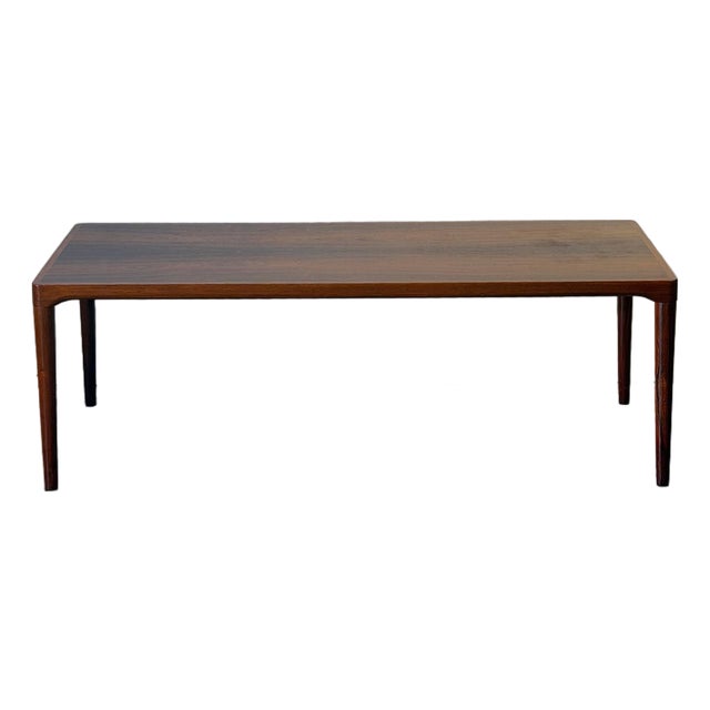 Large Vintage Danish Rosewood Coffee Table – Mid Century Modern Scandinavian Rectangular Cocktail Table For Sale