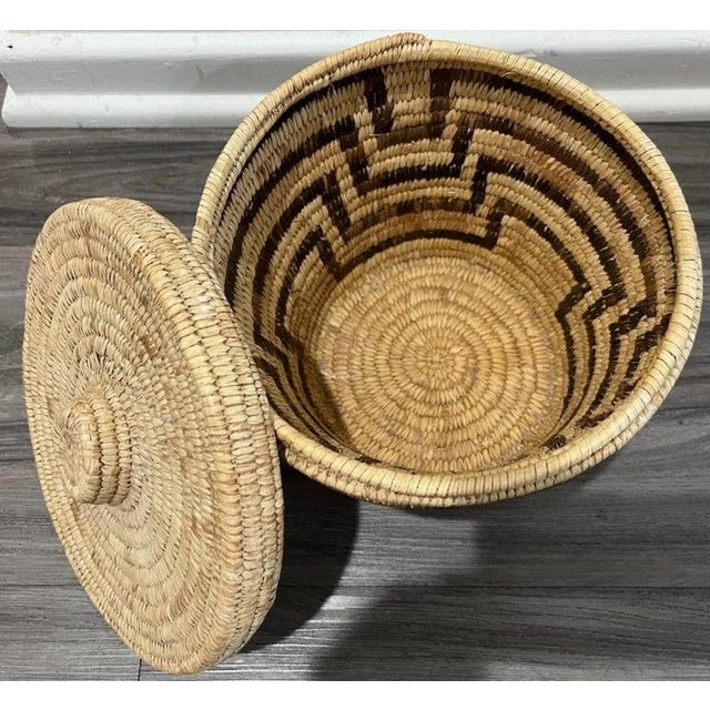 Early 20th Century 1930s Papago Lidded Basket For Sale - Image 5 of 5