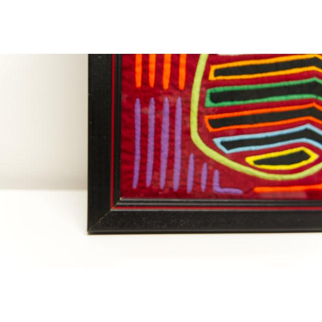Framed Mola Textile Art by the Kuna For Sale - Image 4 of 5