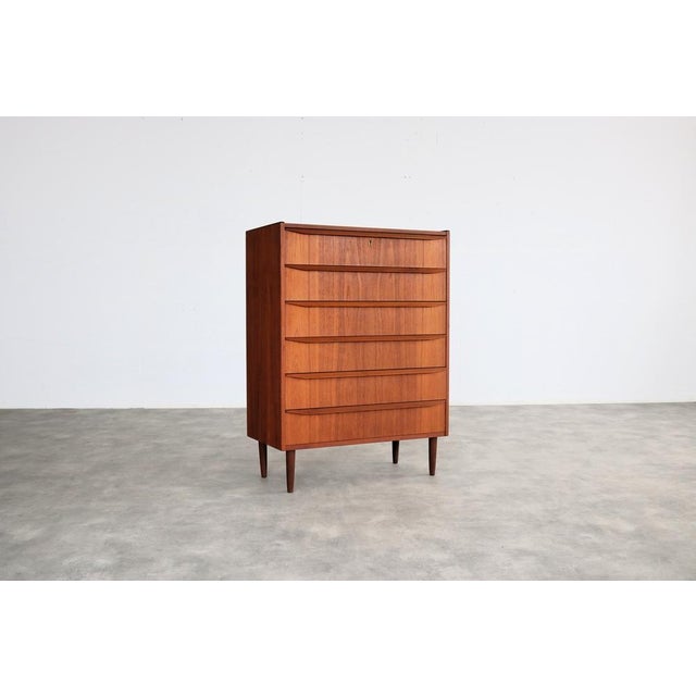 Wood Vintage Danish Chest of Drawers in Teak, 1960s For Sale - Image 7 of 7