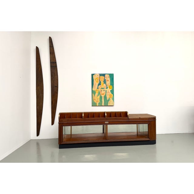 Large antique shop counter, circa 1930, in solid oak and pine. Made in Lyon in the 1930s by the Pamega company (original...