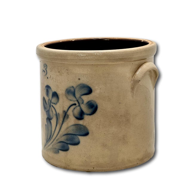 Excellent Antique 1870s American Blue Double Flower Decorated 3 Gallon Stoneware Crock by J Fisher in Lyons New York For Sale - Image 4 of 16
