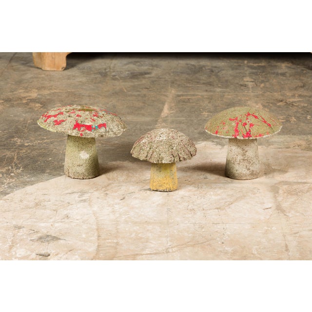 Set of Three American Midcentury Painted Concrete Mushroom Garden Ornaments For Sale In Atlanta - Image 6 of 12