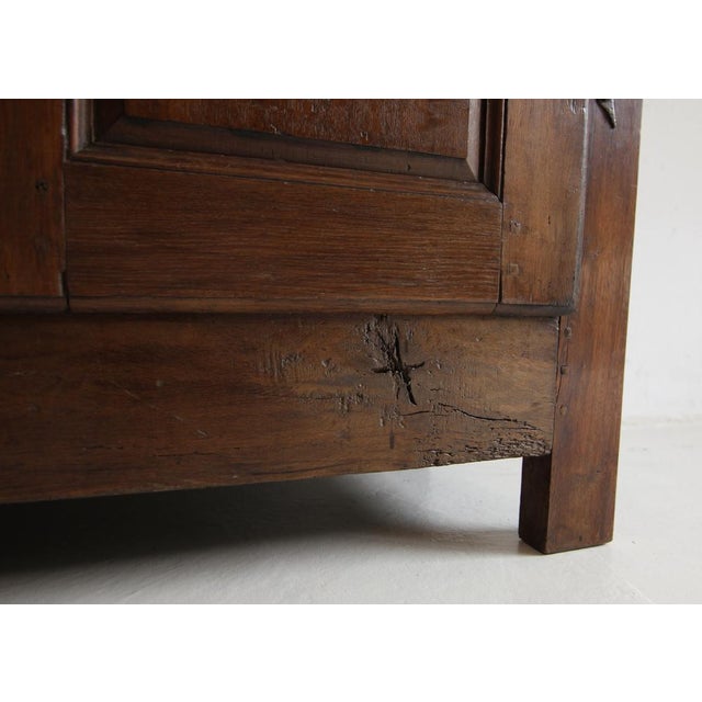 Early 19th Century French Provincial Oak Cupboard For Sale - Image 10 of 18