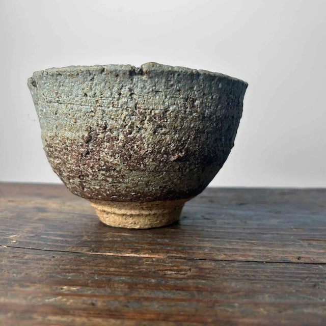 Shōwa Earthenware Organic Chawan 茶碗 Matcha Bowl, 1960s For Sale - Image 13 of 13