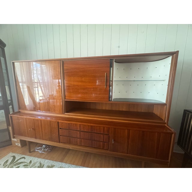 1950s Mid-Century Modern China Cabinet For Sale In Orlando - Image 6 of 8