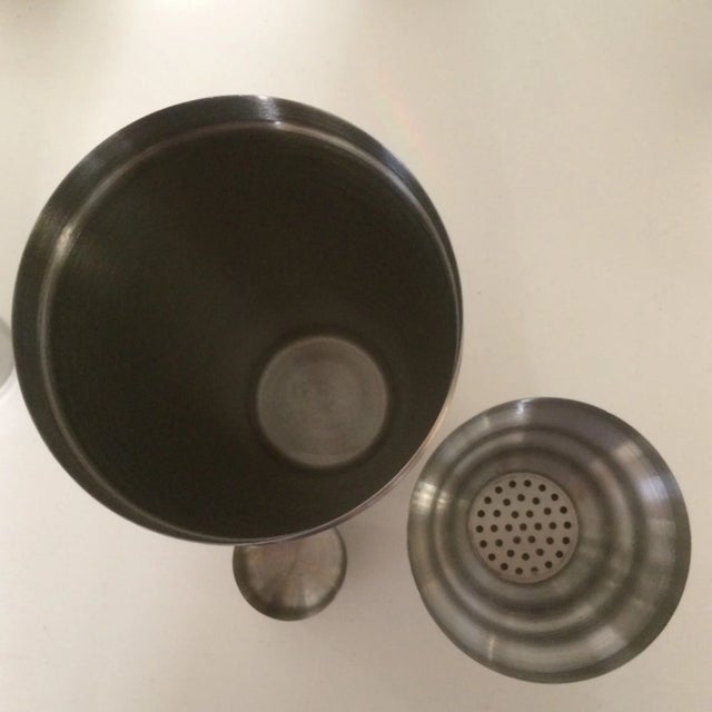Set of 3 Stainless Steel Cocktail Shakers For Sale In Sacramento - Image 6 of 13