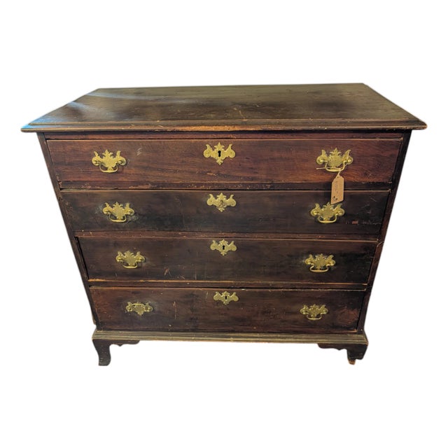 Mid 18th Century George III English Georgian Mahogany Chest of Drawers For Sale