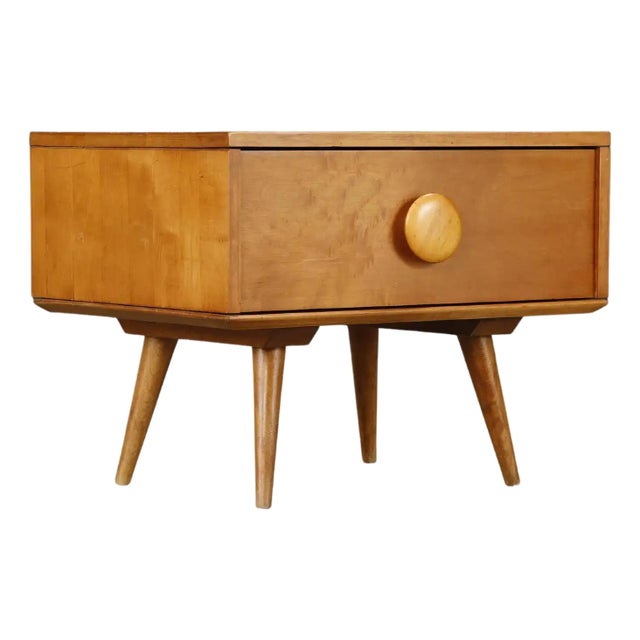 Paul McCobb for Winchendon Planner Group Nightstand / End Table, 1950s, Signed For Sale