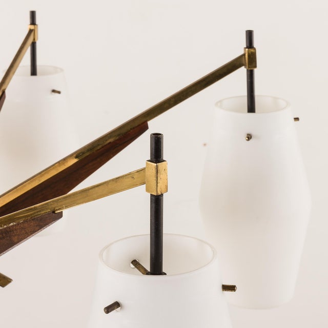 1960s Mid-Century Italian Brass and Teak Chandelier in the style of Stilnovo, 1960s For Sale - Image 5 of 10