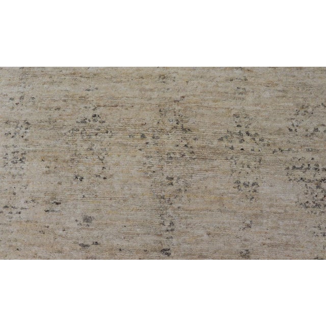 Textile Large Area Modern Moroccan Type All-Neutral Rug in Beige, Cream, and Gray For Sale - Image 7 of 11