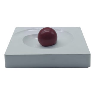 White Spiros Ashtray by Eleonora Peduzzi Riva for Artemide, Italy, 1969 For Sale