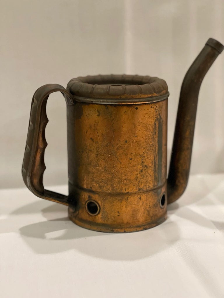 アンティーク雑貨 Vin. Swingspout Measuring l Oil Can Early 20th Century Swingspout Oil Can, Made of Copper-Colored