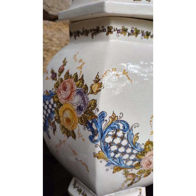 Mid 20th Century Monumental Italian Majolica Hand-Painted Ginger Jar For Sale - Image 10 of 11