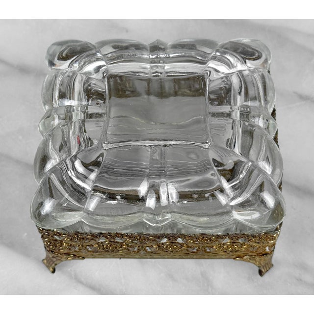 1970s Vintage Rococo Gold Filigree & Scalloped Glass Vanity Trinket Box For Sale - Image 5 of 10