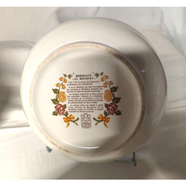 Earthenware Dinner Service with Bordeaux Bouquet Decor from Gien, 1970s, Set of 43 For Sale - Image 11 of 15