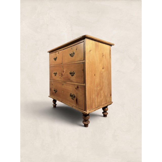 19th Century English Victorian Pine Chest of Drawers With Turned Bun Feet For Sale In Tampa - Image 6 of 10