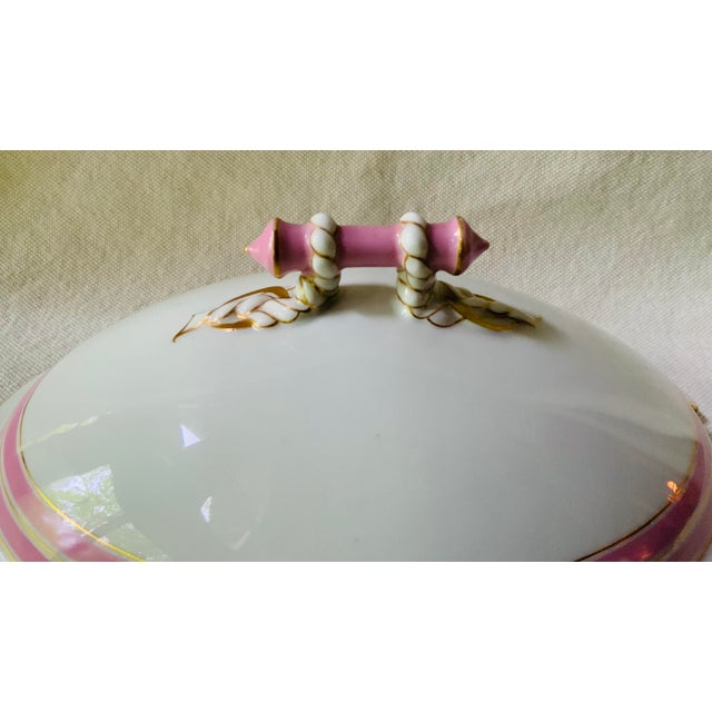 French Limoges Porcelain Soup Tureen c.1880s For Sale - Image 4 of 18