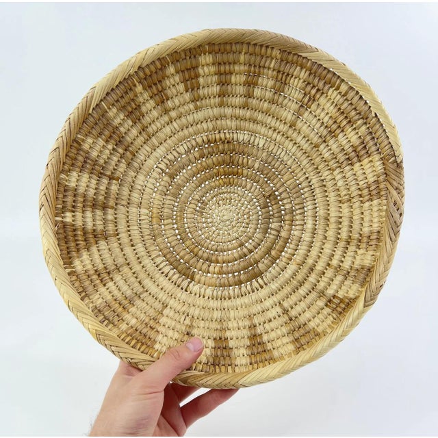 Early 20th Century Polynesian Style Bread Basket Bowl 13inch MATTER COLLECTION For Sale In Denver - Image 6 of 7
