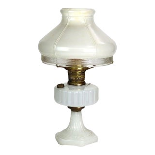 Antique Alacite Glass Lincoln Drape Electrified Aladdin Kerosene Lamp C1920 For Sale