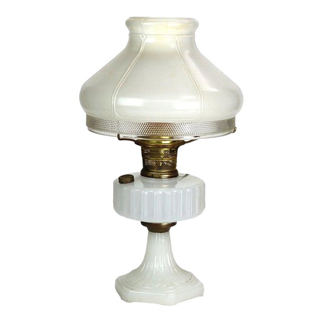 Antique Alacite Glass Lincoln Drape Electrified Aladdin Kerosene Lamp C1920 For Sale
