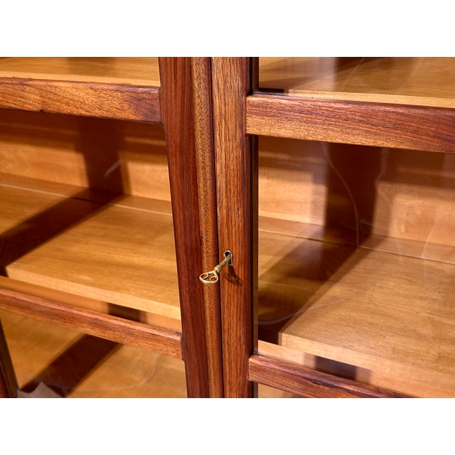 Restored American of Martinsville Dania Bubble Glass China Cabinet Display Shelving by Merton Gershun For Sale - Image 12 of 13