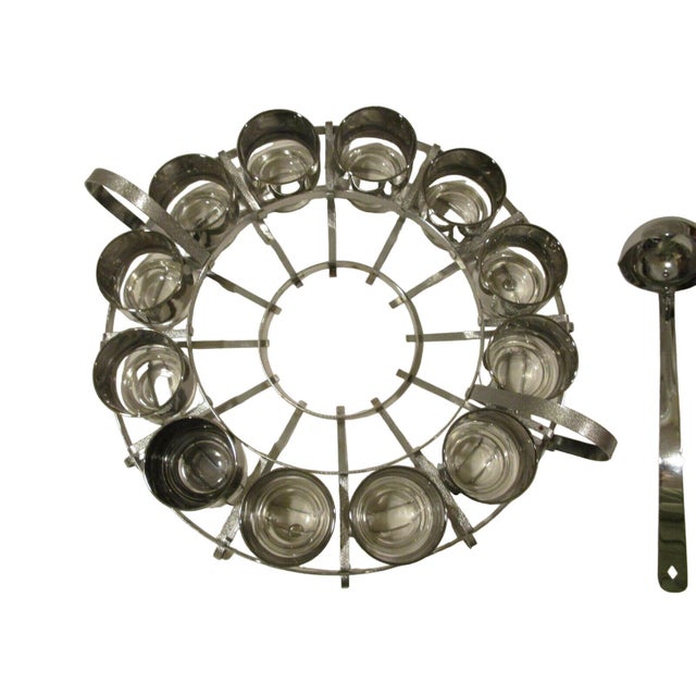 1960s Vintage Dorothy Thorpe Mid Century Modern Silver Fade Ombre Complete Punch Bowl Set Retro 15 pcs Set Complete For Sale - Image 5 of 9