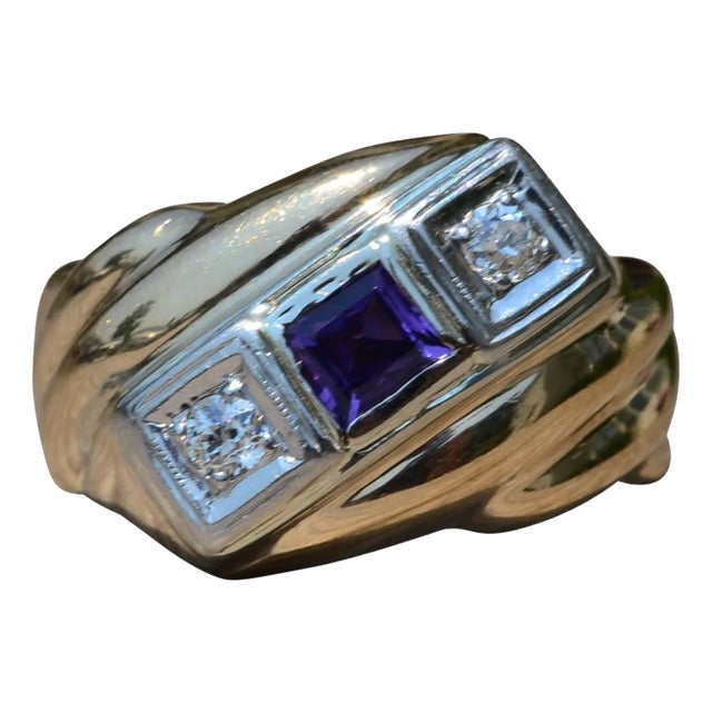 The Emerie: Gentlemen's Yellow Cocktail Ring set with Amethyst and Diamonds For Sale
